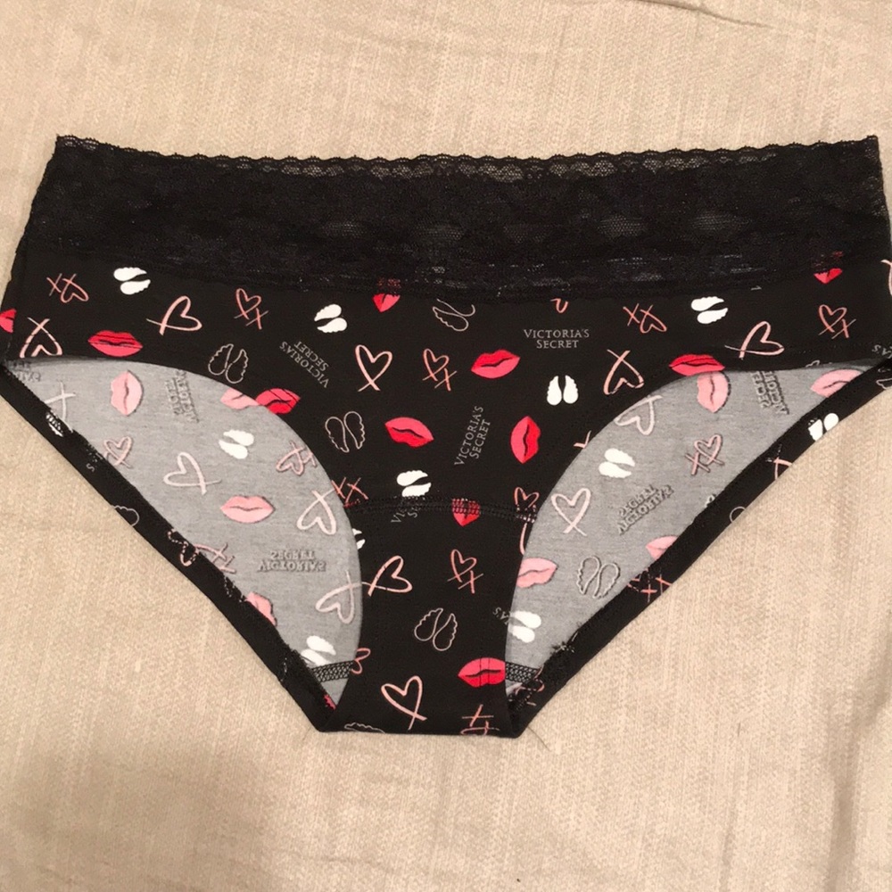 Brand new lace panties hip hug